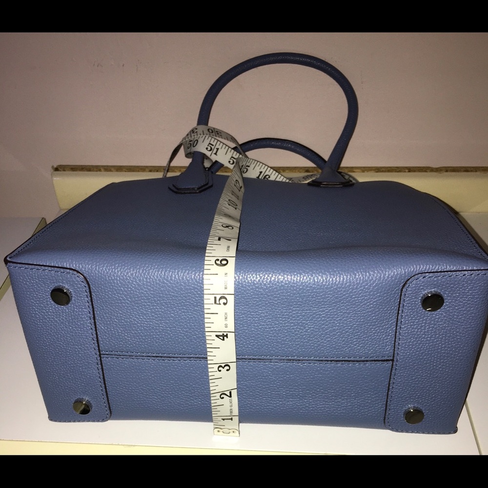 ⭐️HOST PICK⭐️ NWT 💯 Authent Michael Kors Large Convertible Mercer Tote - Picture 3 of 16